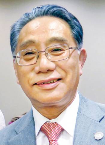 貝谷久宣（かいや・ひさのぶ）先生