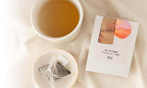 桃と杏子の烏龍茶